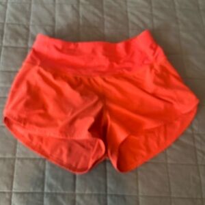 Lululemon Women's Coral Athletic Shorts Speed Up High-Rise
Lined Short 2.5"